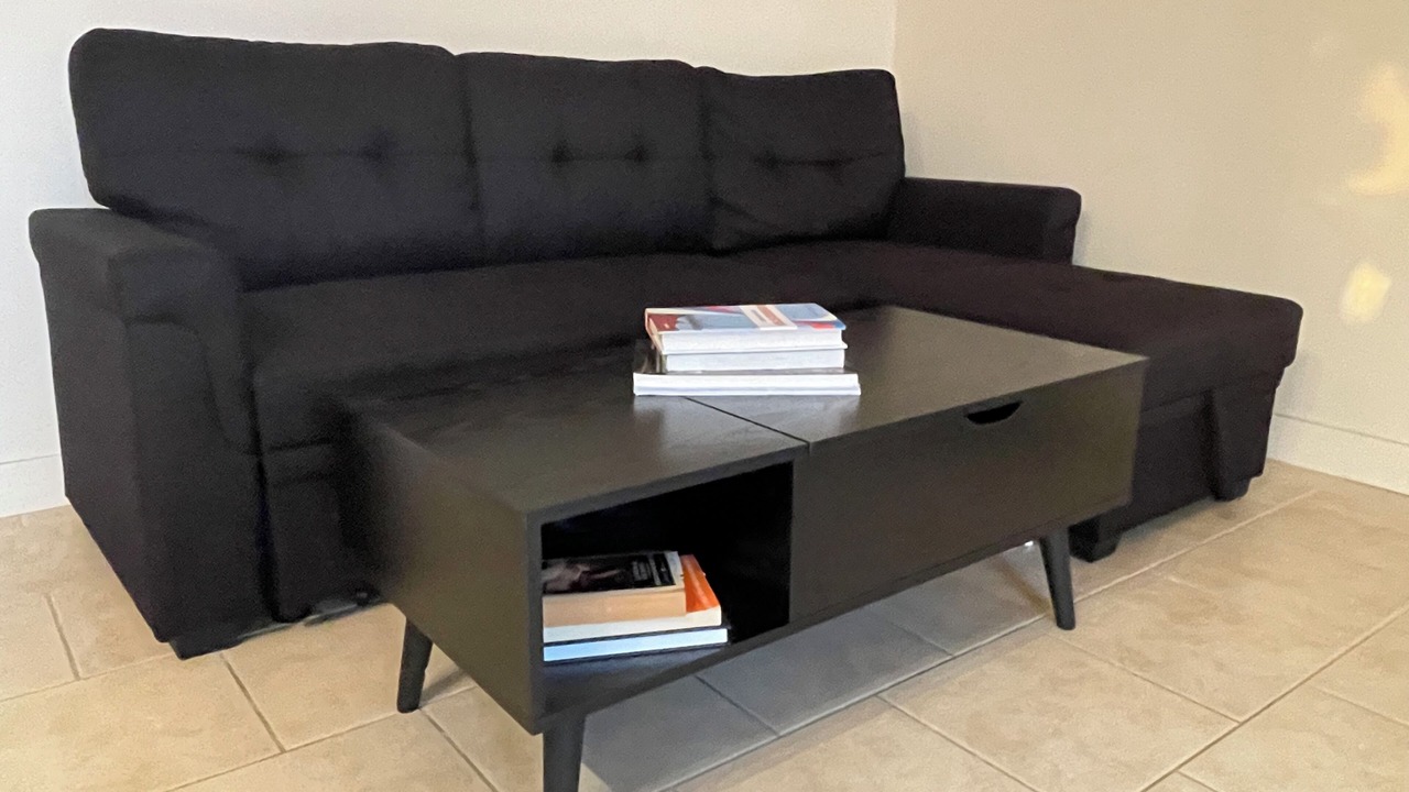 Photo of Livingroom in Haysboro