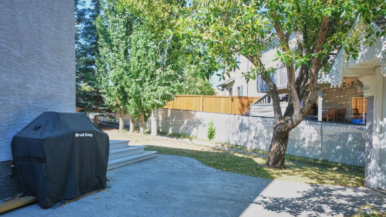 Photo of Outdoor in Arbour Lake