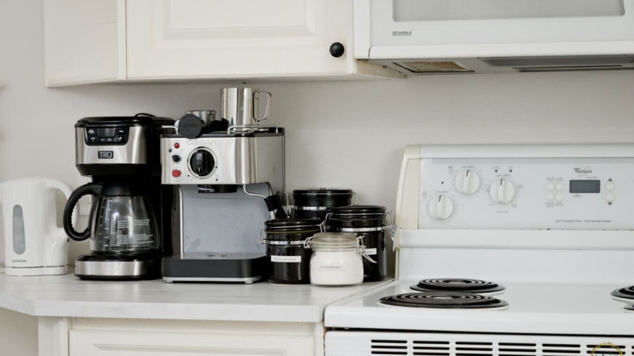 Photo of Kitchen in Arbour Lake