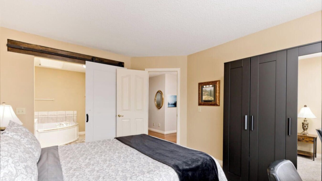 Photo of Bedroom in Arbour Lake