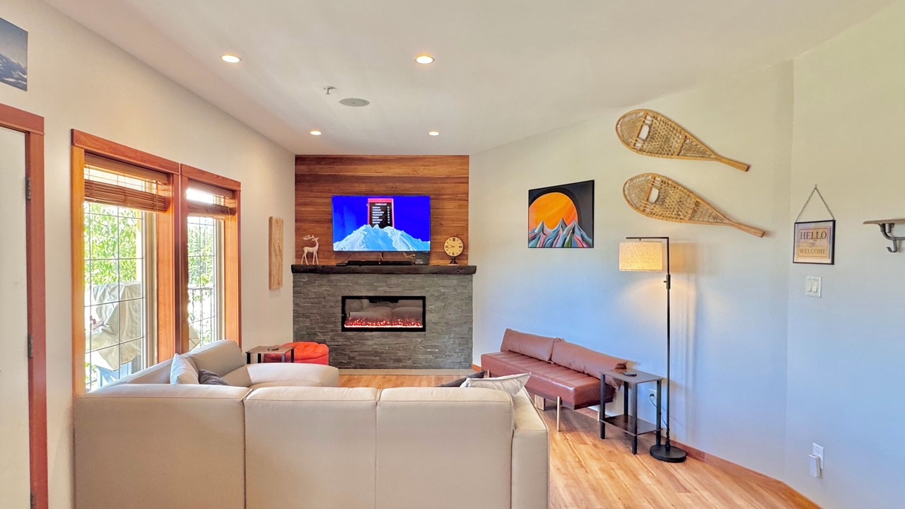 Photo of Livingroom in Big White Ski Resort