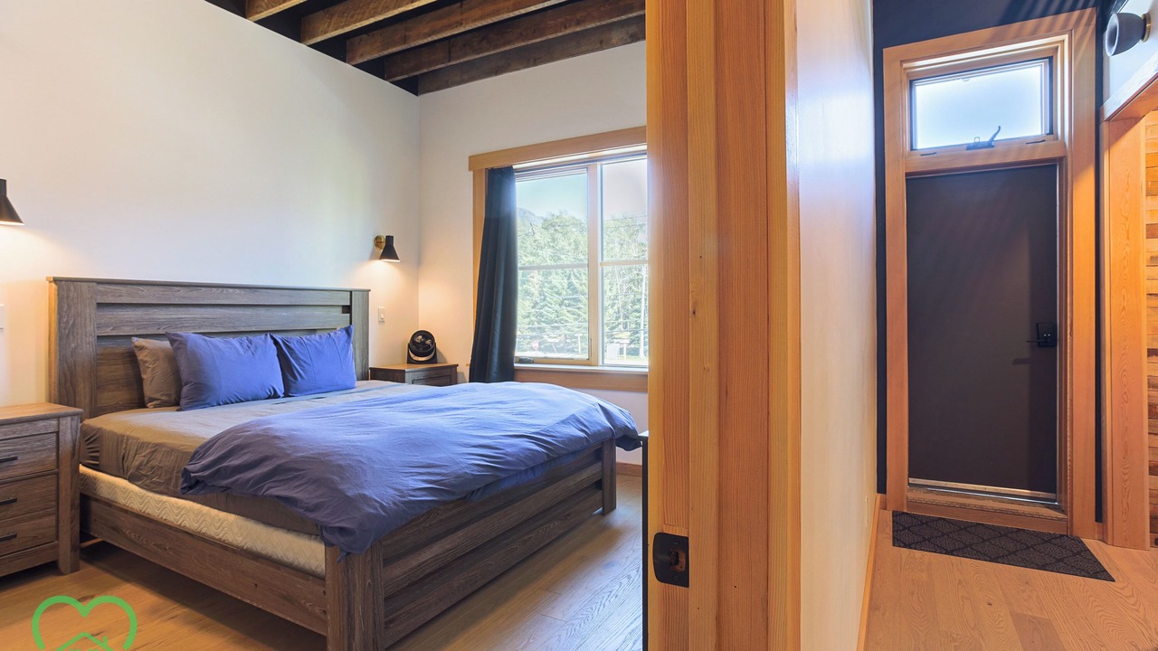 Photo of Bedroom in East Kootenay