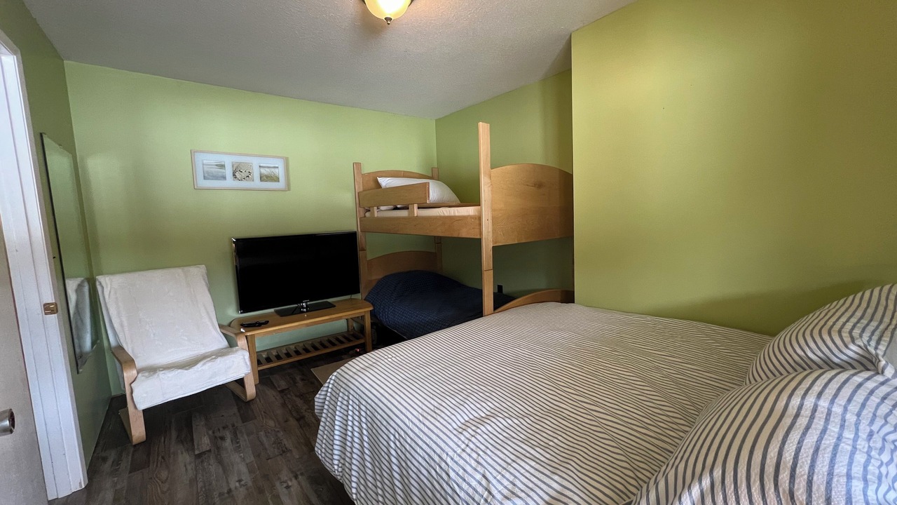 Photo of Bedroom in Okanagan-Similkameen