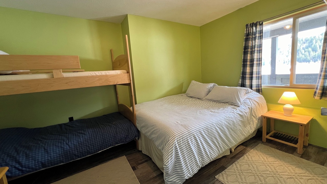 Photo of Bedroom in Okanagan-Similkameen