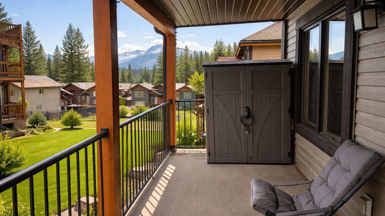 Photo of Patio Balcony in Radium Hot Springs