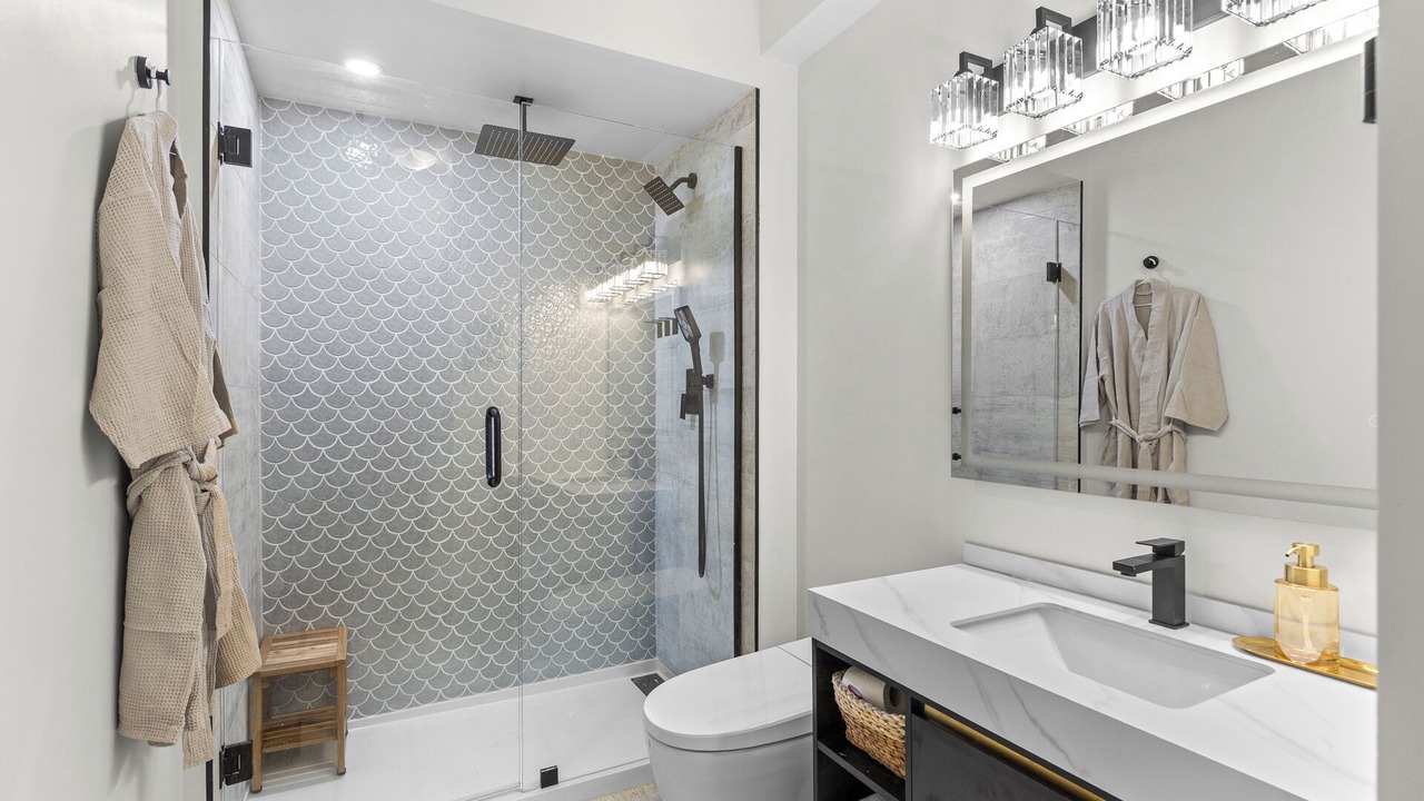 Photo of Bathroom in Osoyoos
