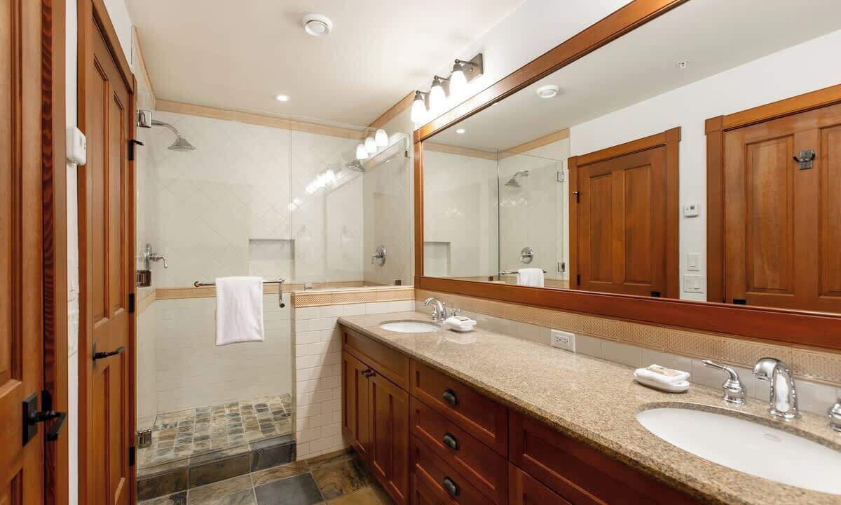 Photo of Bathroom in Nordic Estates