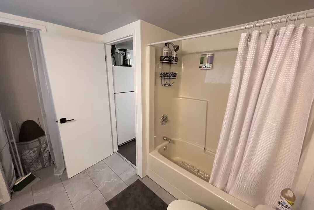 Photo of Bathroom in Saanich East