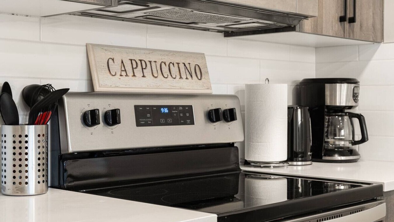 Photo of Kitchen in West Hillhurst