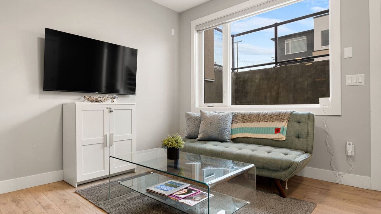 Photo of Livingroom in West Hillhurst