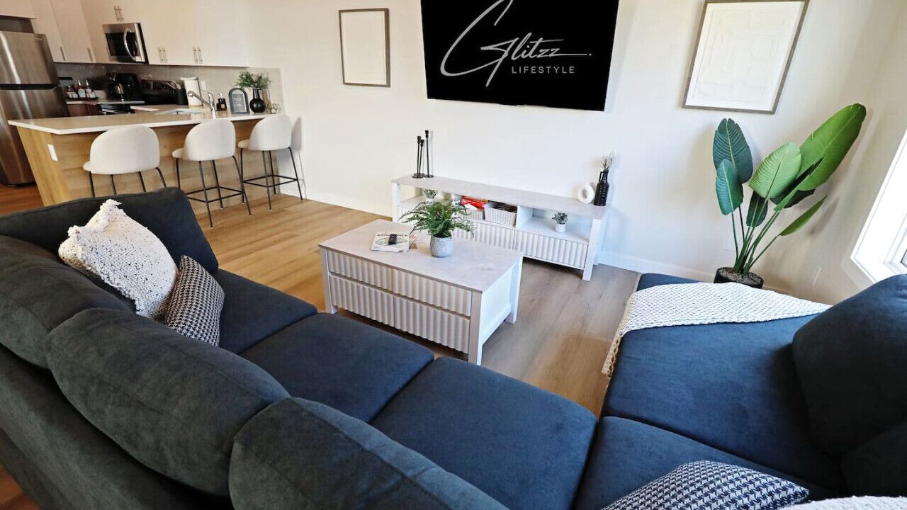 Photo of Livingroom in North Central Edmonton