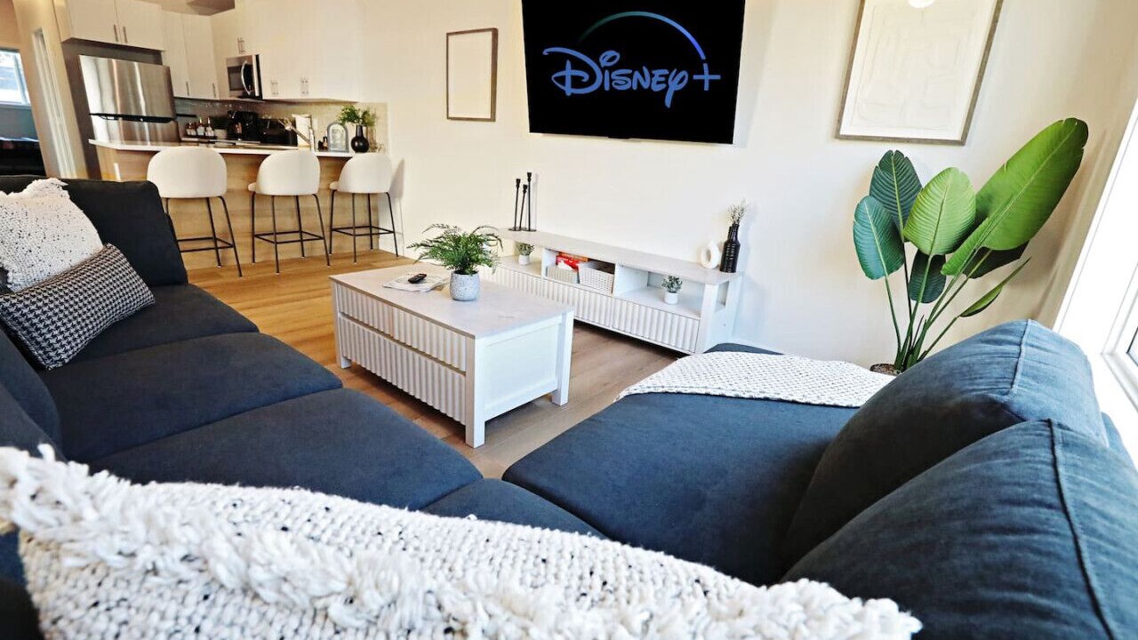 Photo of Livingroom in North Central Edmonton