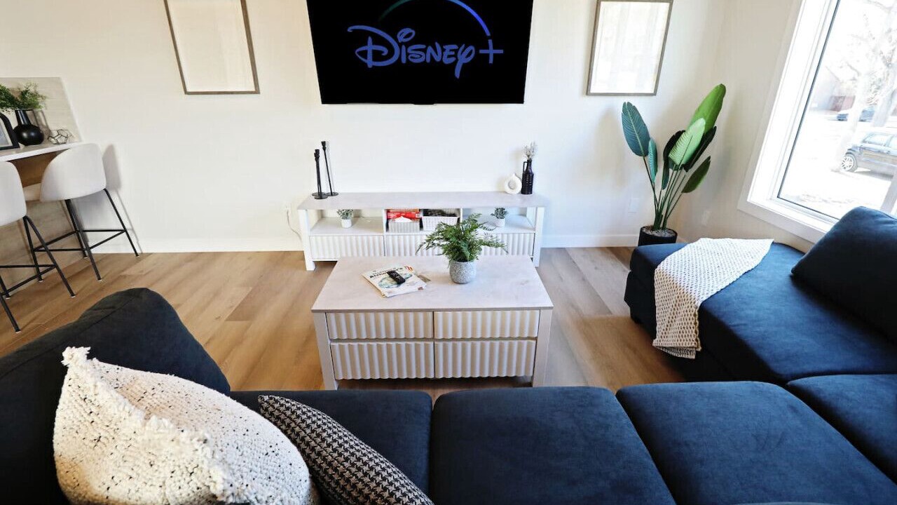 Photo of Livingroom in North Central Edmonton