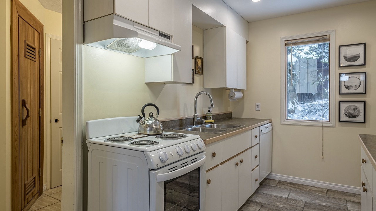 Photo of Kitchen in Silver Star Mountain