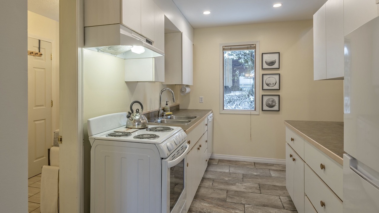 Photo of Kitchen in Silver Star Mountain