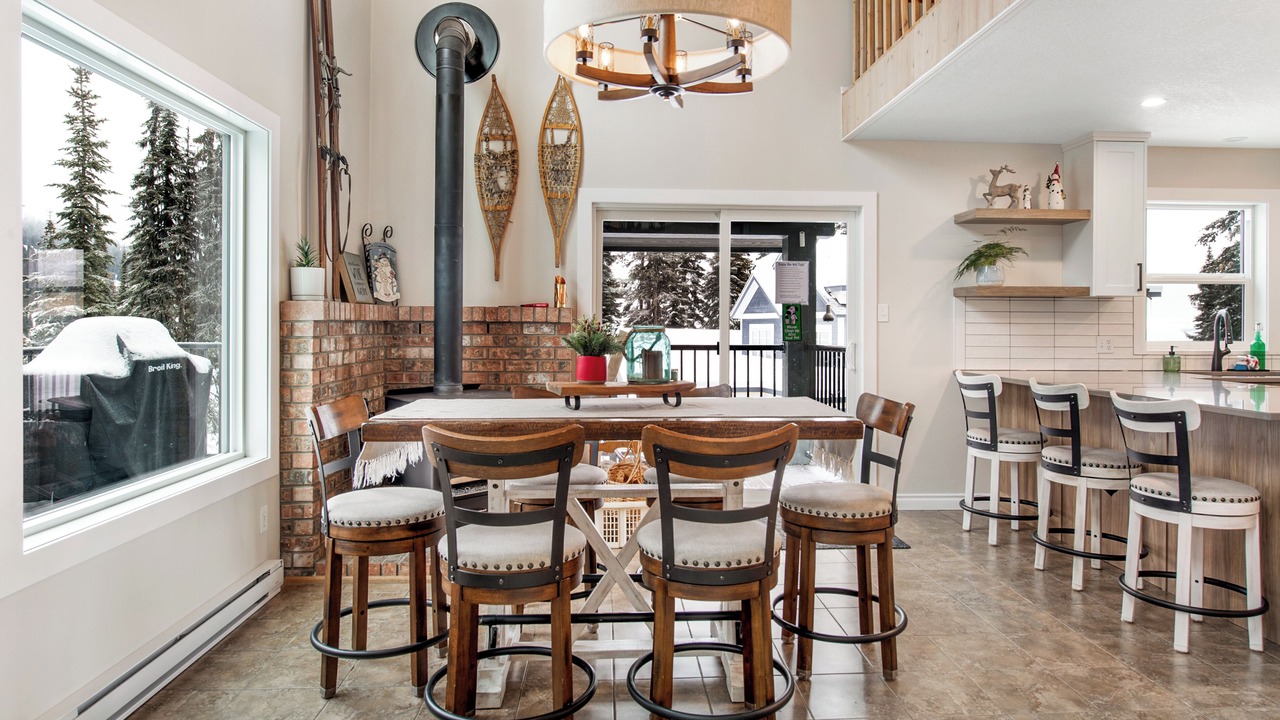 Photo of Livingroom in Silver Star Mountain