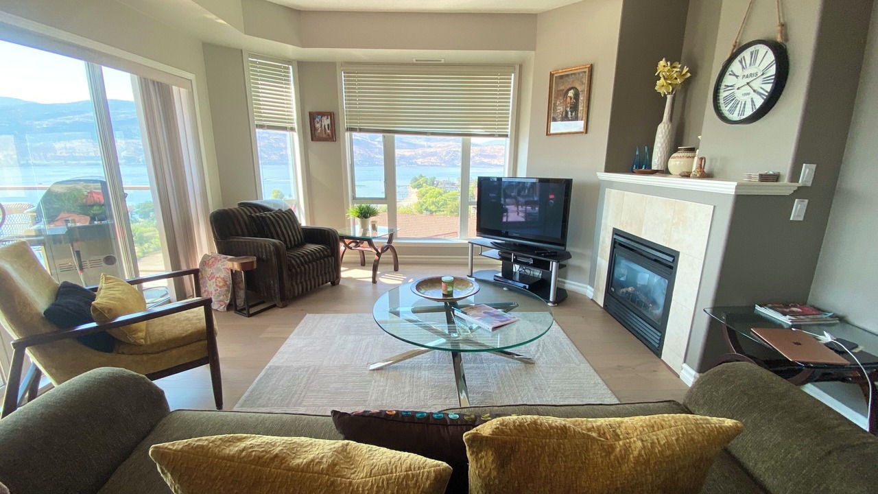 Photo of Livingroom in North End