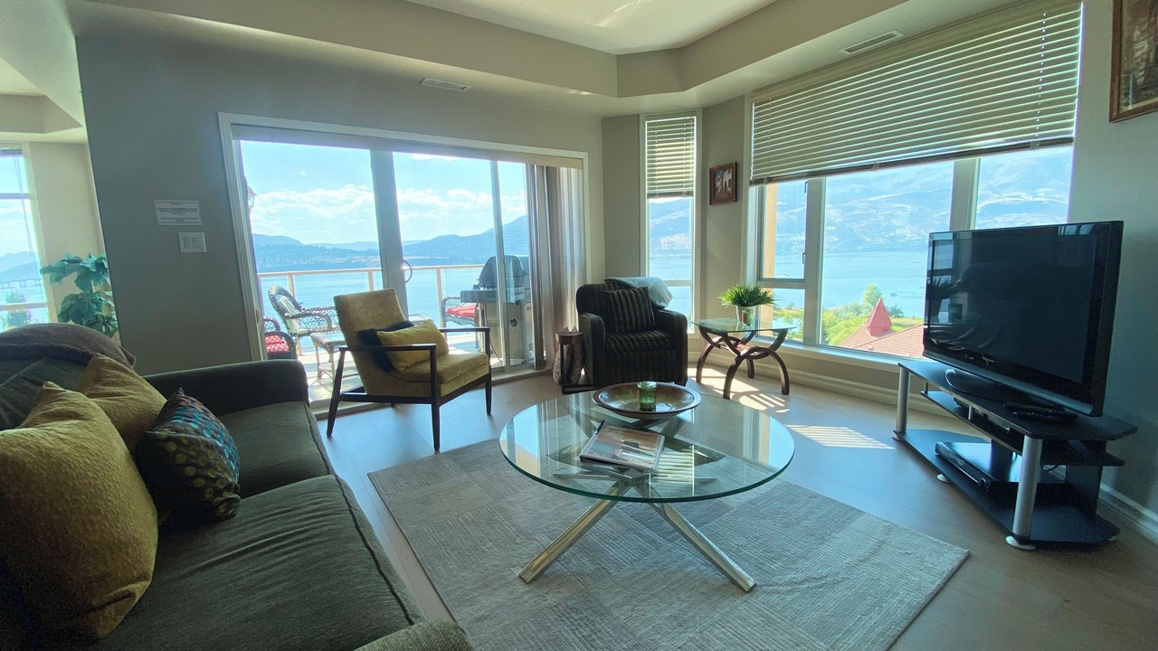 Photo of Livingroom in North End