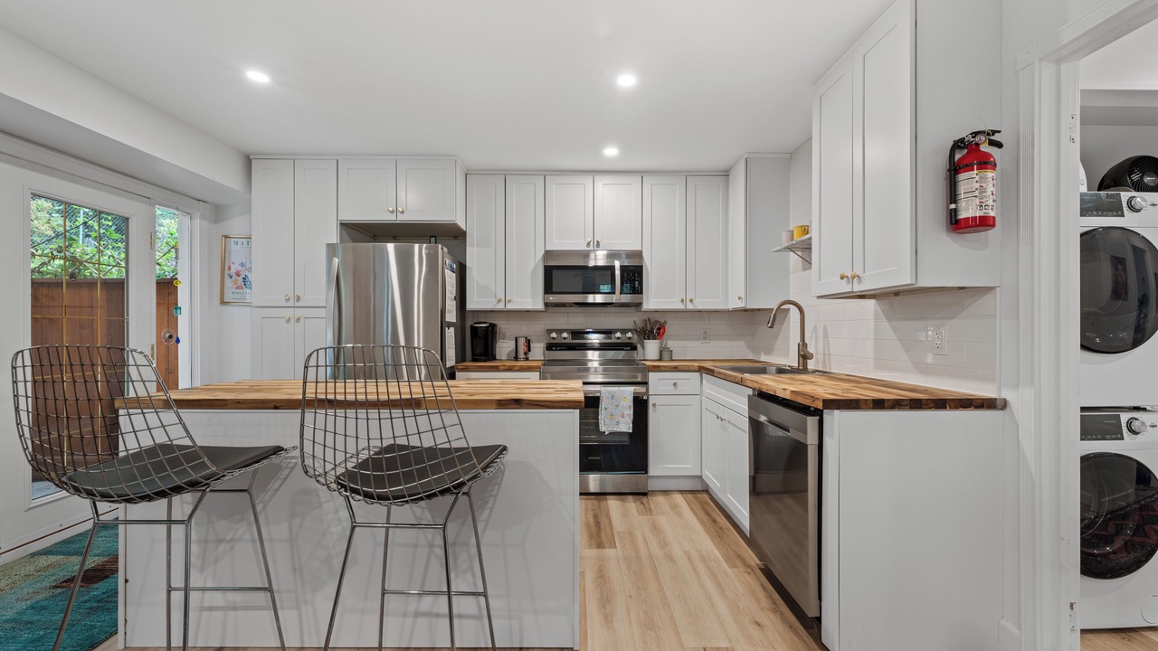 Photo of Kitchen in West Kelowna Estates