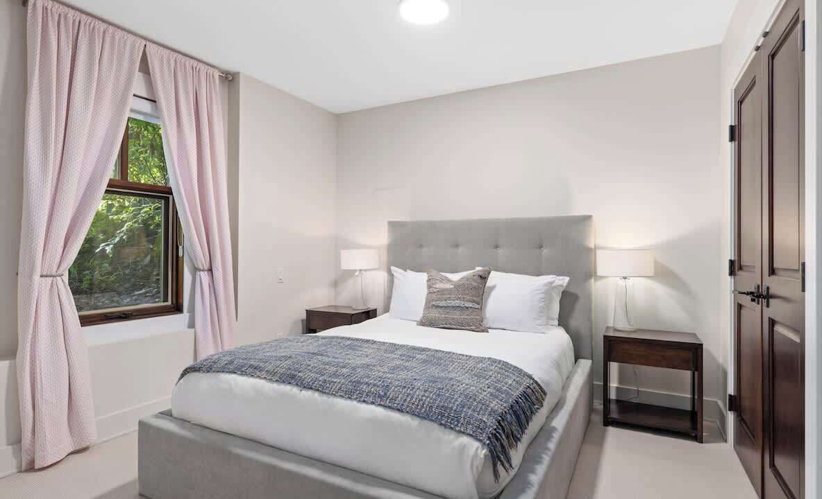 Photo of Bedroom in Nordic Estates