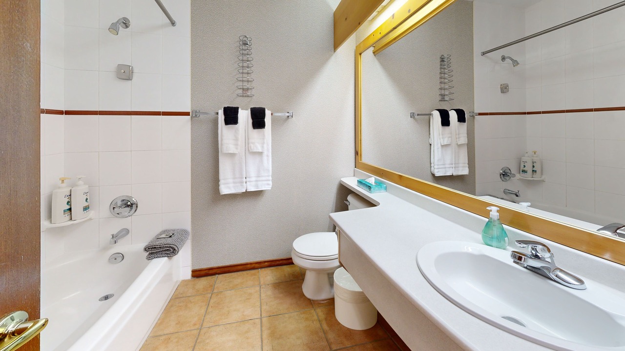Photo of Bathroom in Sun Peaks