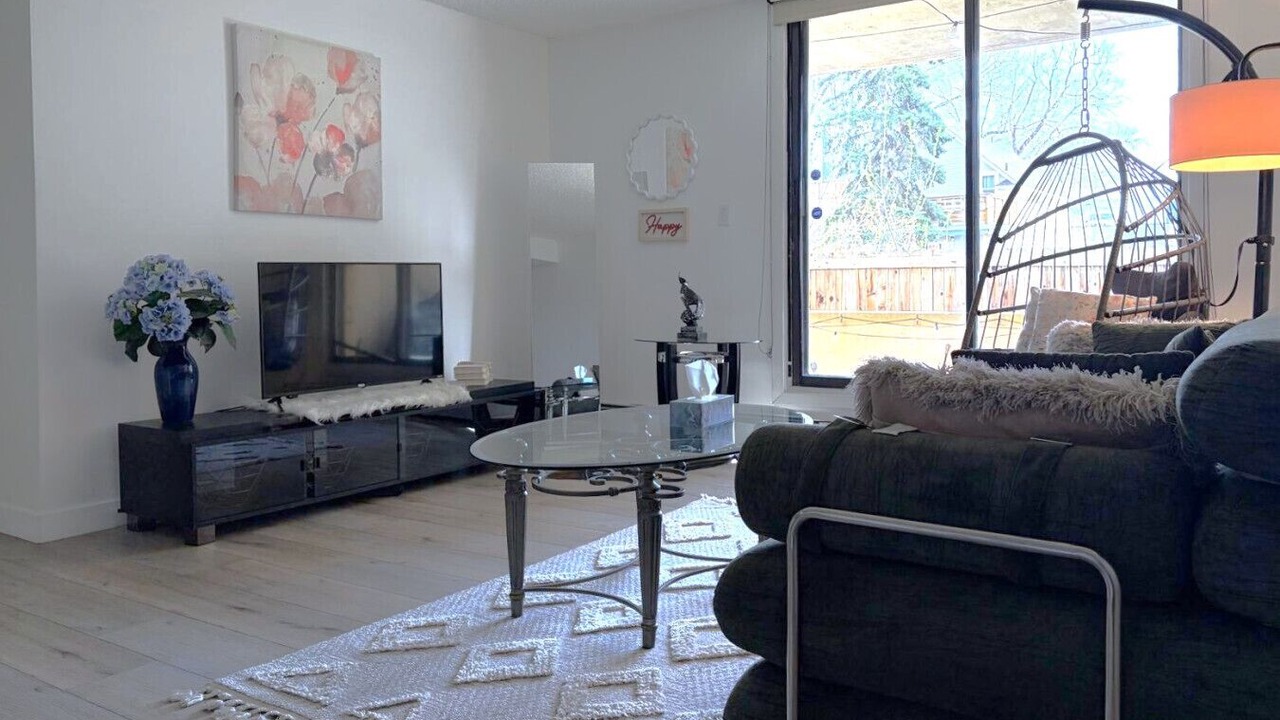 Photo of Livingroom in Beltline