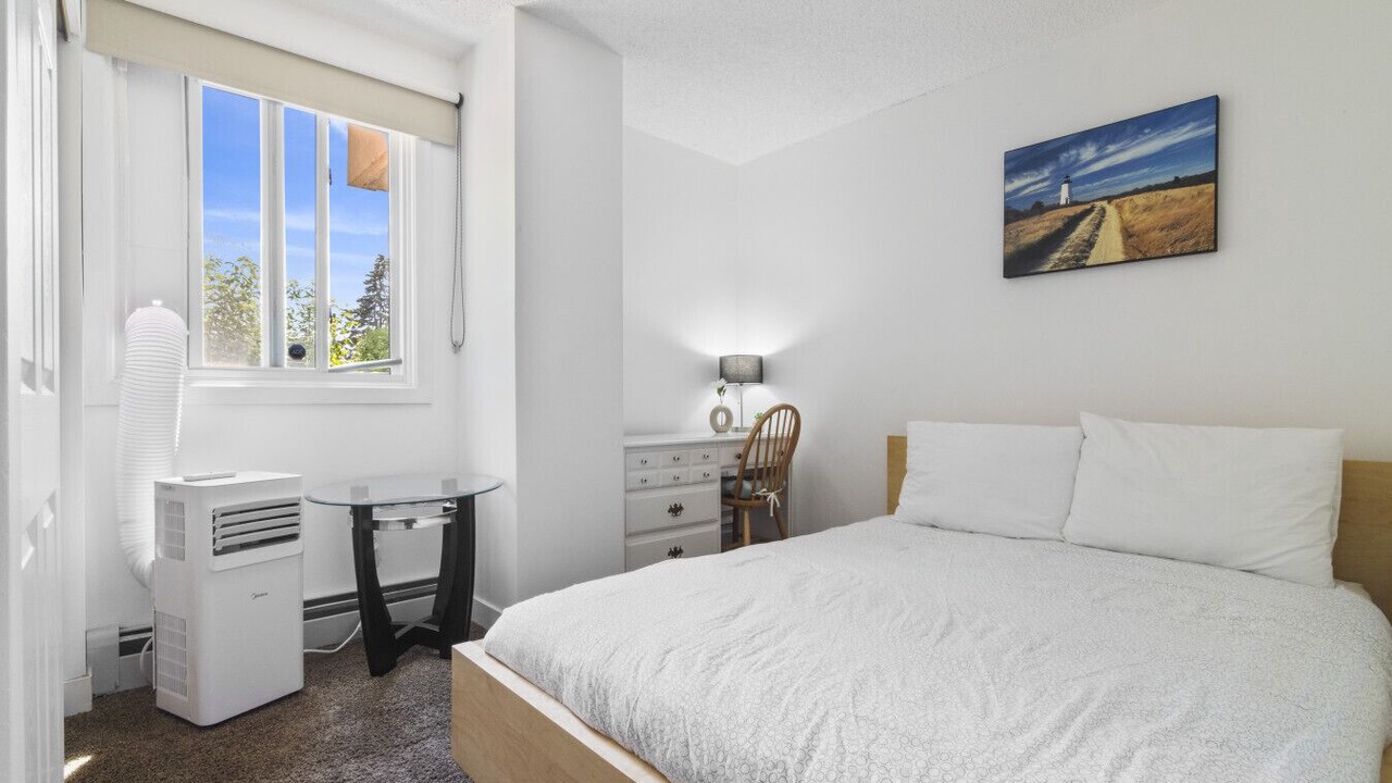 Photo of Bedroom in Beltline