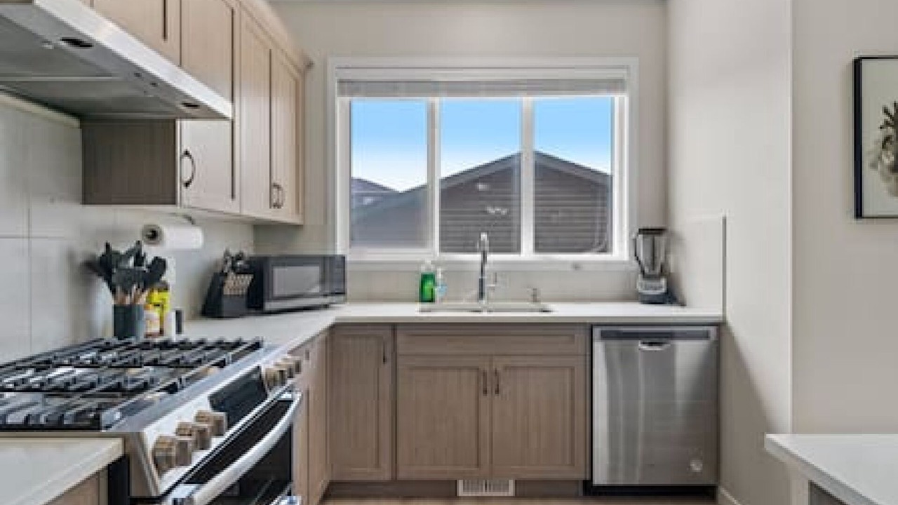 Photo of Kitchen in Southeast Calgary