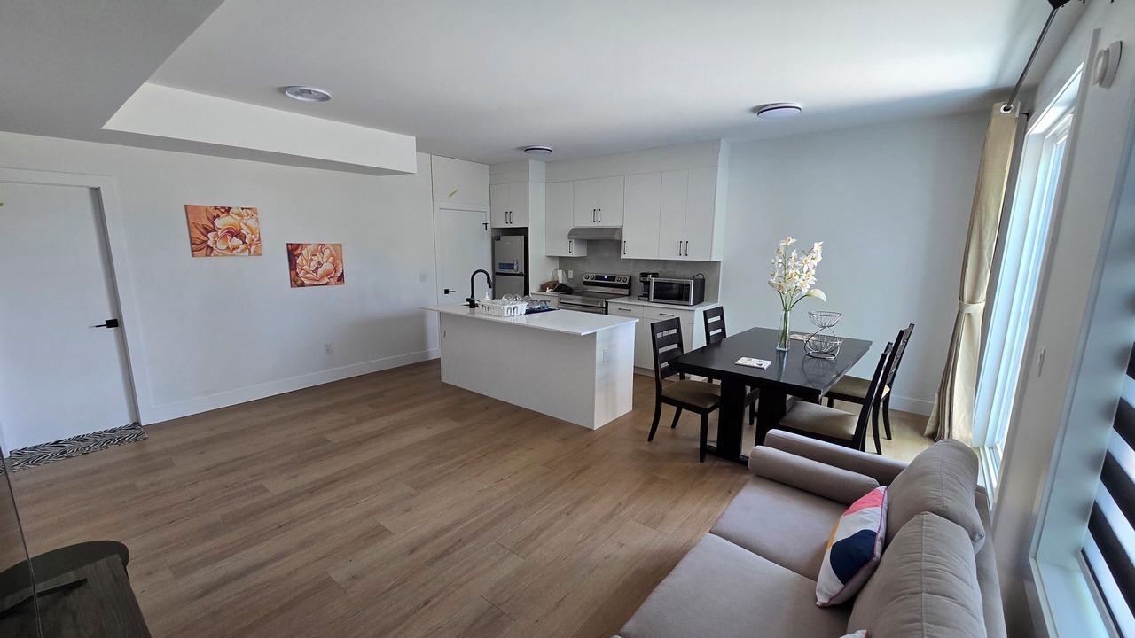 Photo of Livingroom in West Kelowna Estates