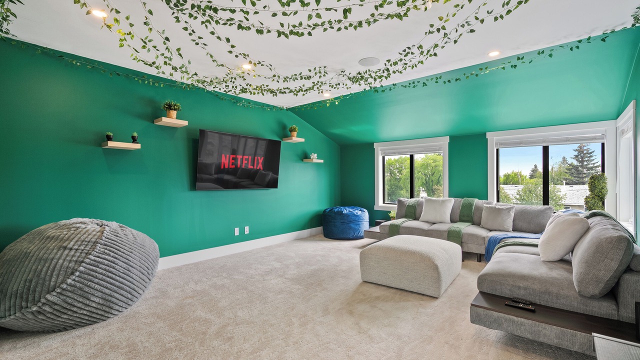 Photo of Livingroom in Southwest Calgary