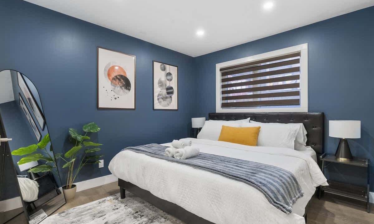 Photo of Bedroom in Lower Mount Royal