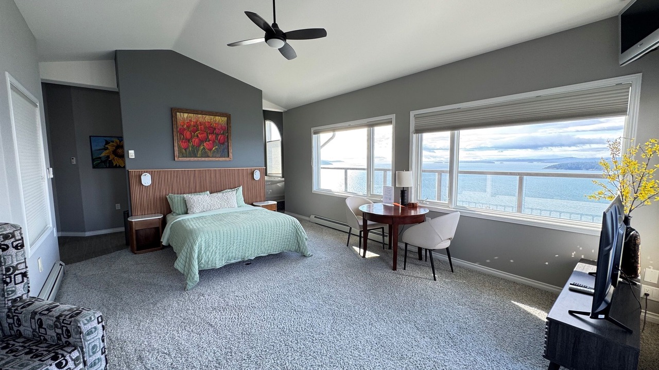 Photo of Bedroom in Pender Island