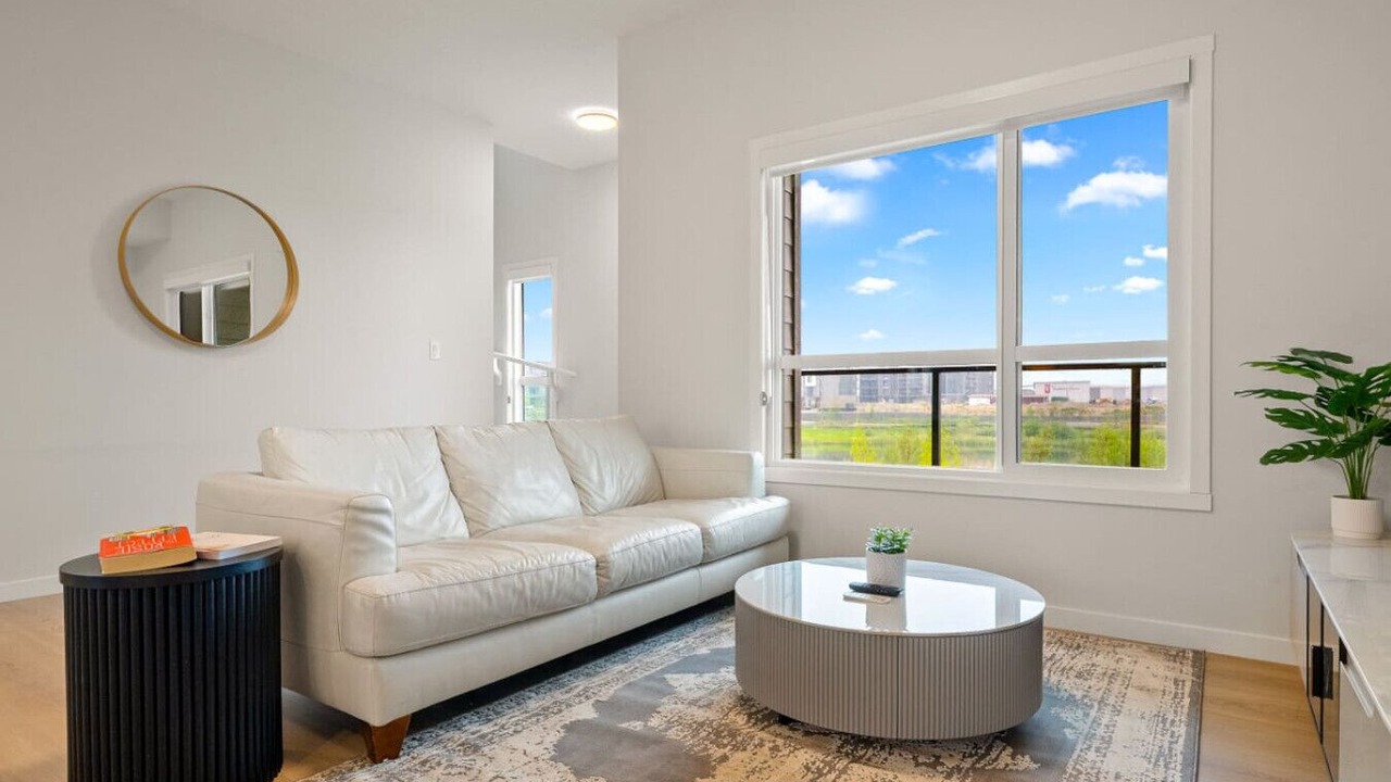 Photo of Livingroom in Seton