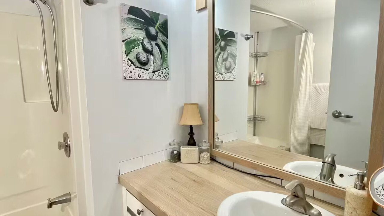 Photo of Bathroom in South Central