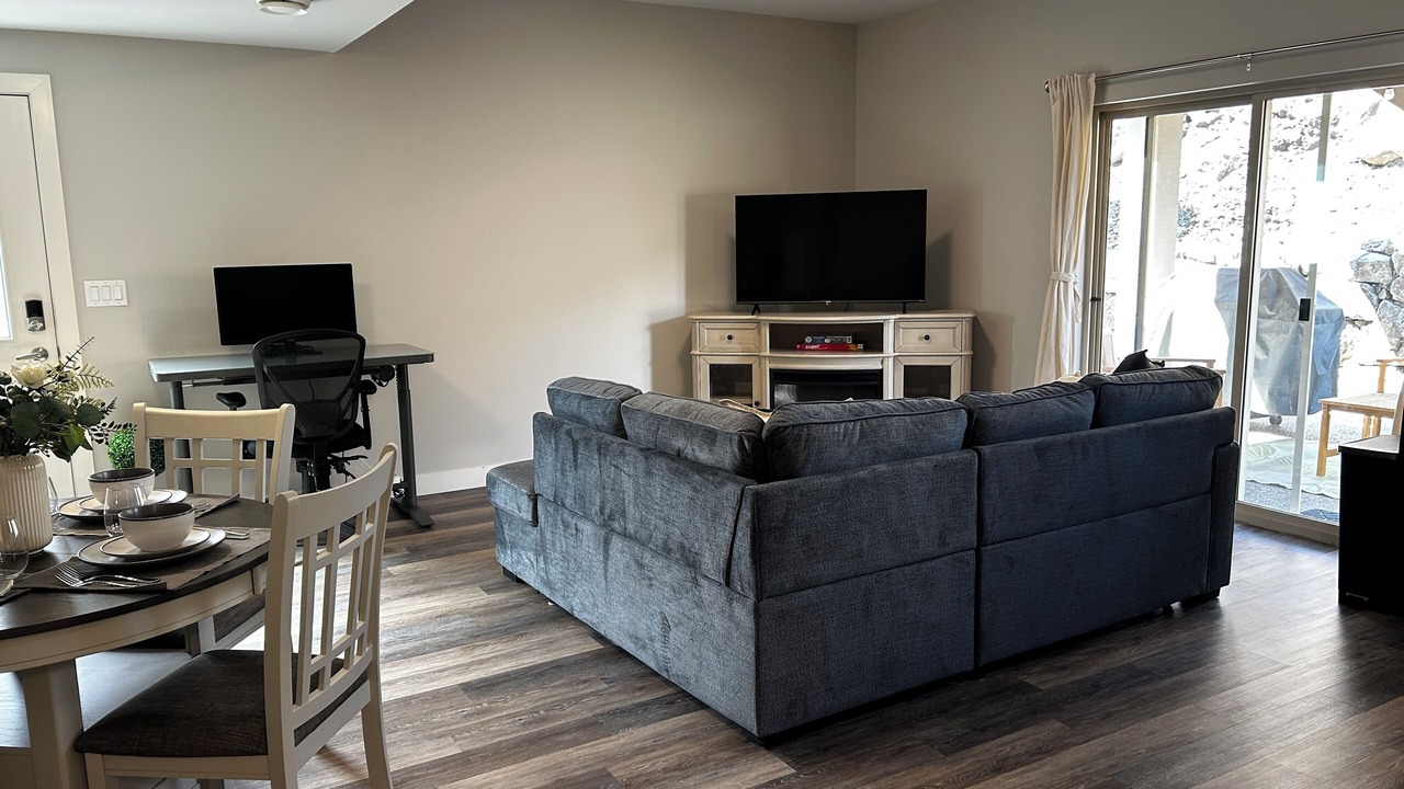 Photo of Livingroom in Foothills