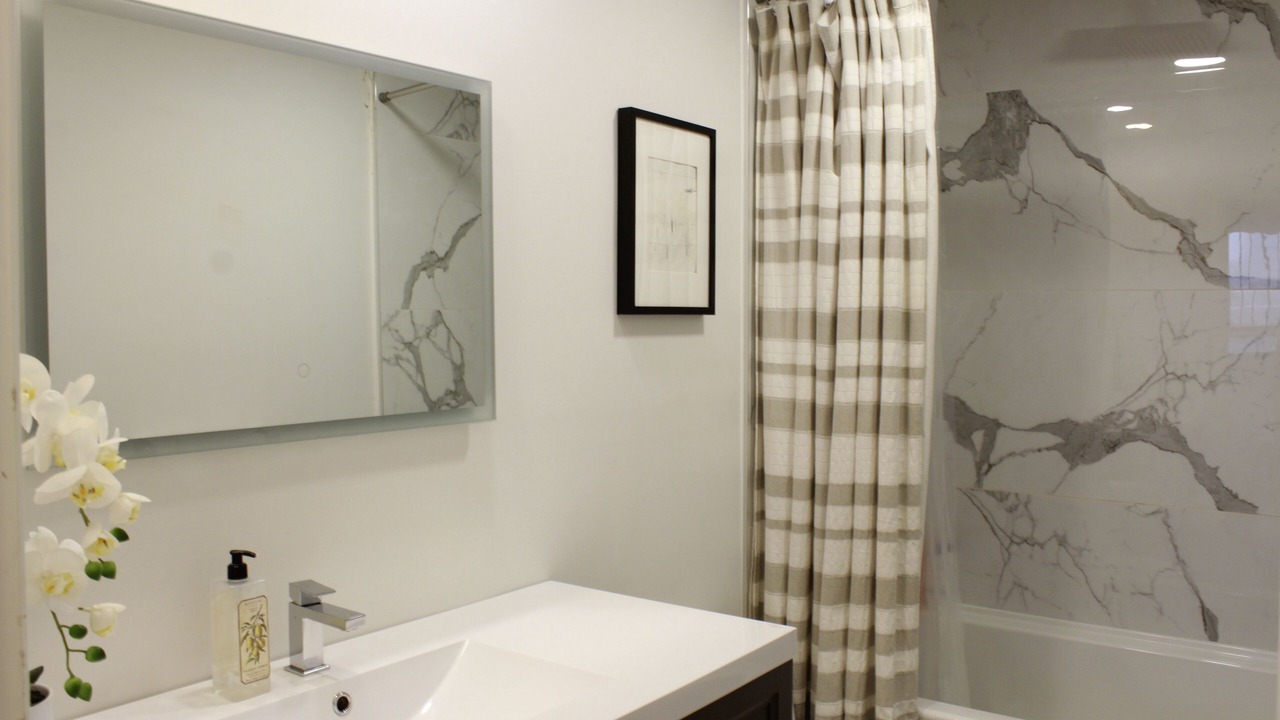 Photo of Bathroom in District of North Vancouver