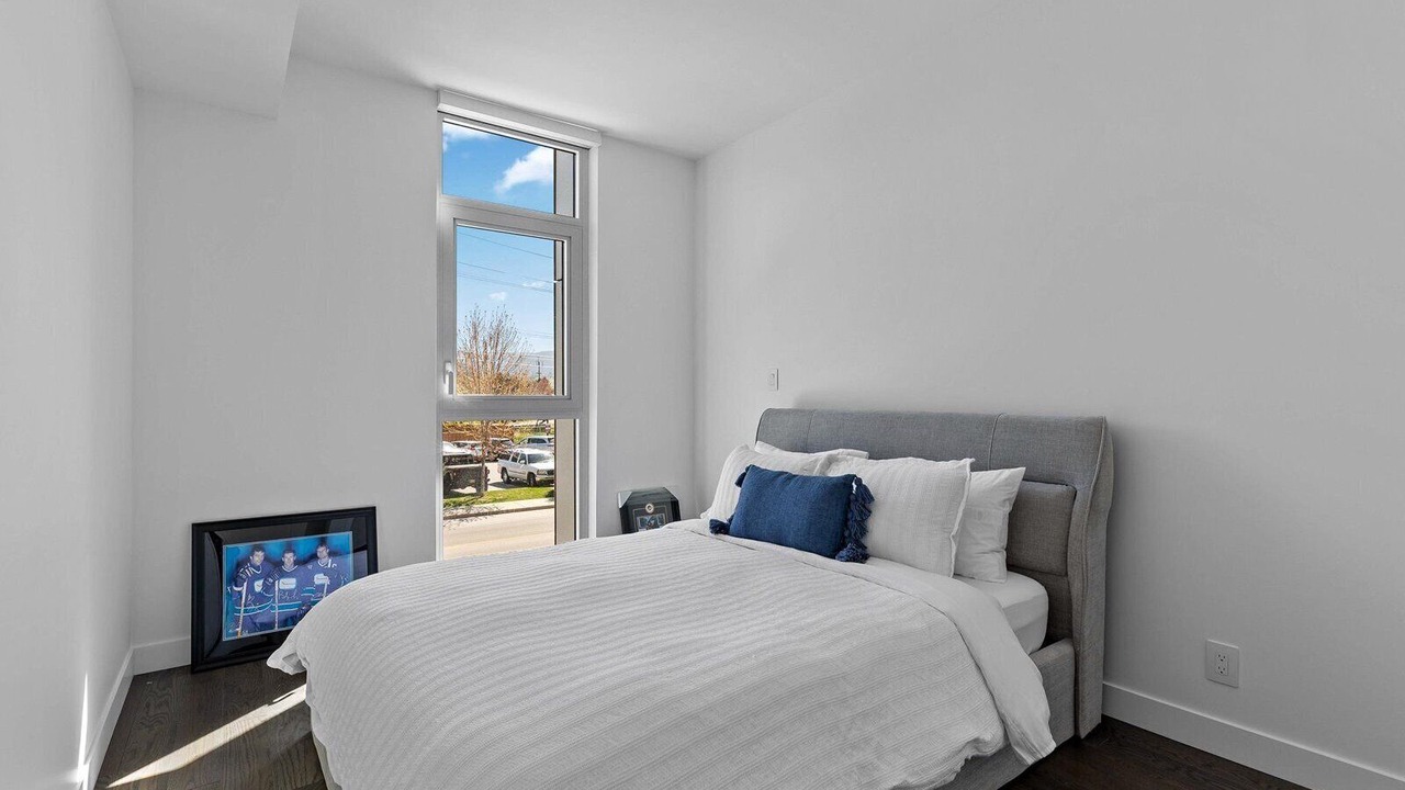 Photo of Bedroom in South Central