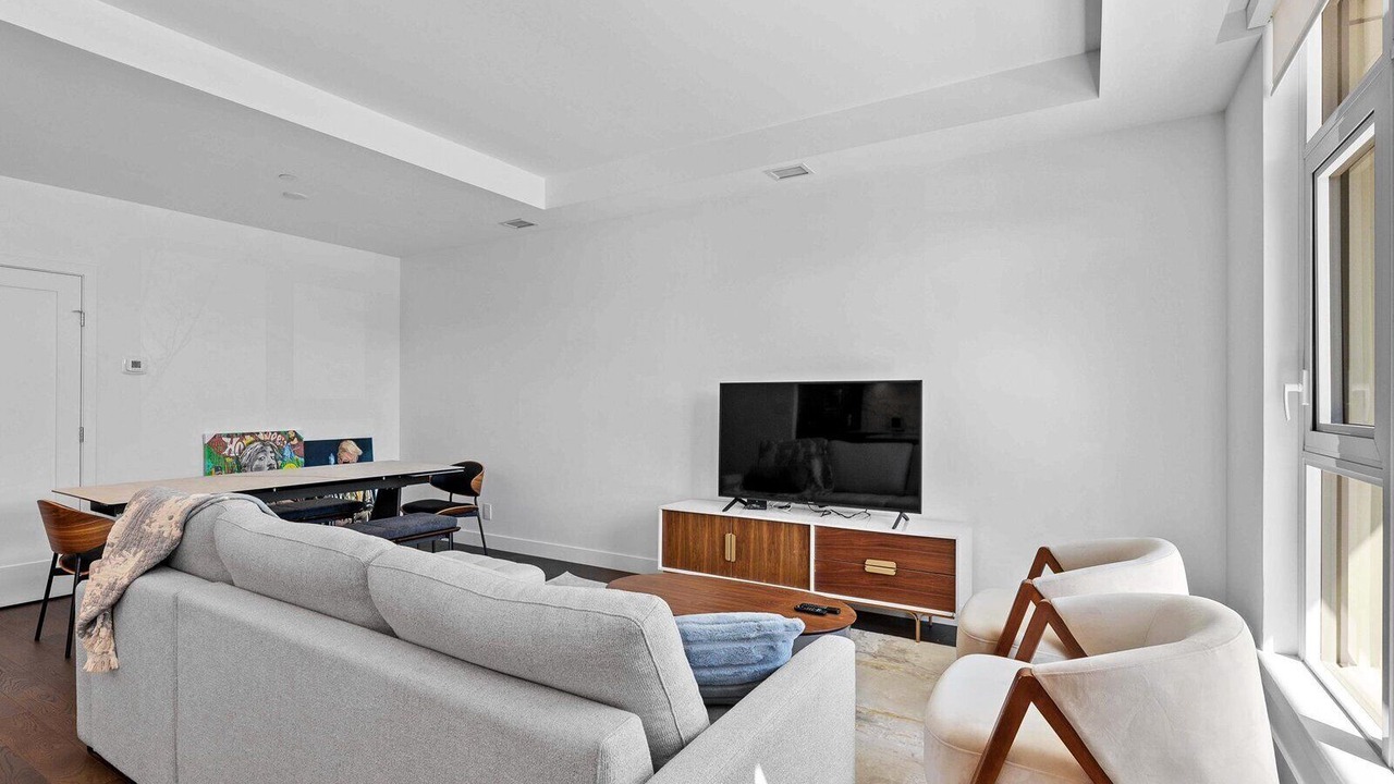 Photo of Livingroom in South Central