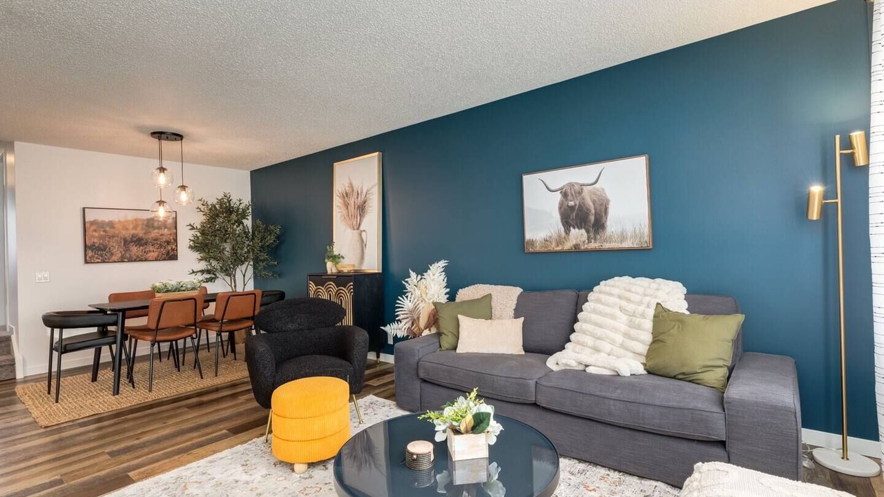 Photo of Livingroom in Northwest Calgary