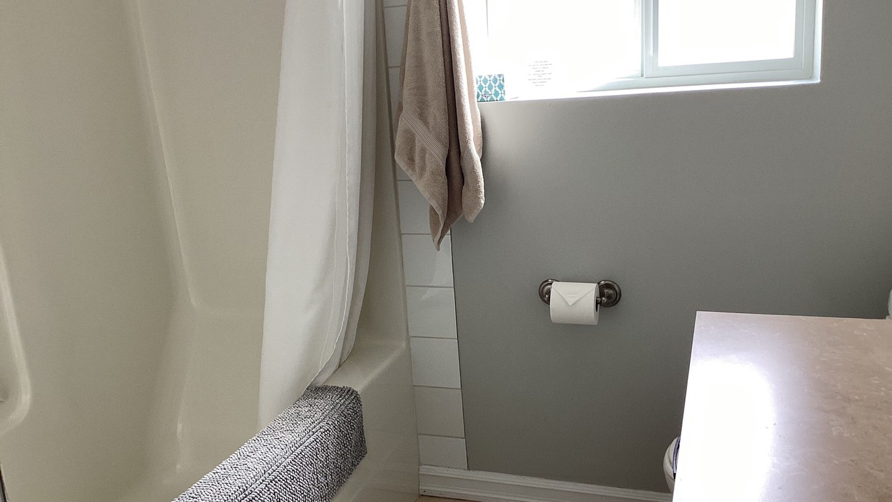 Photo of Bathroom in Okanagan-Similkameen