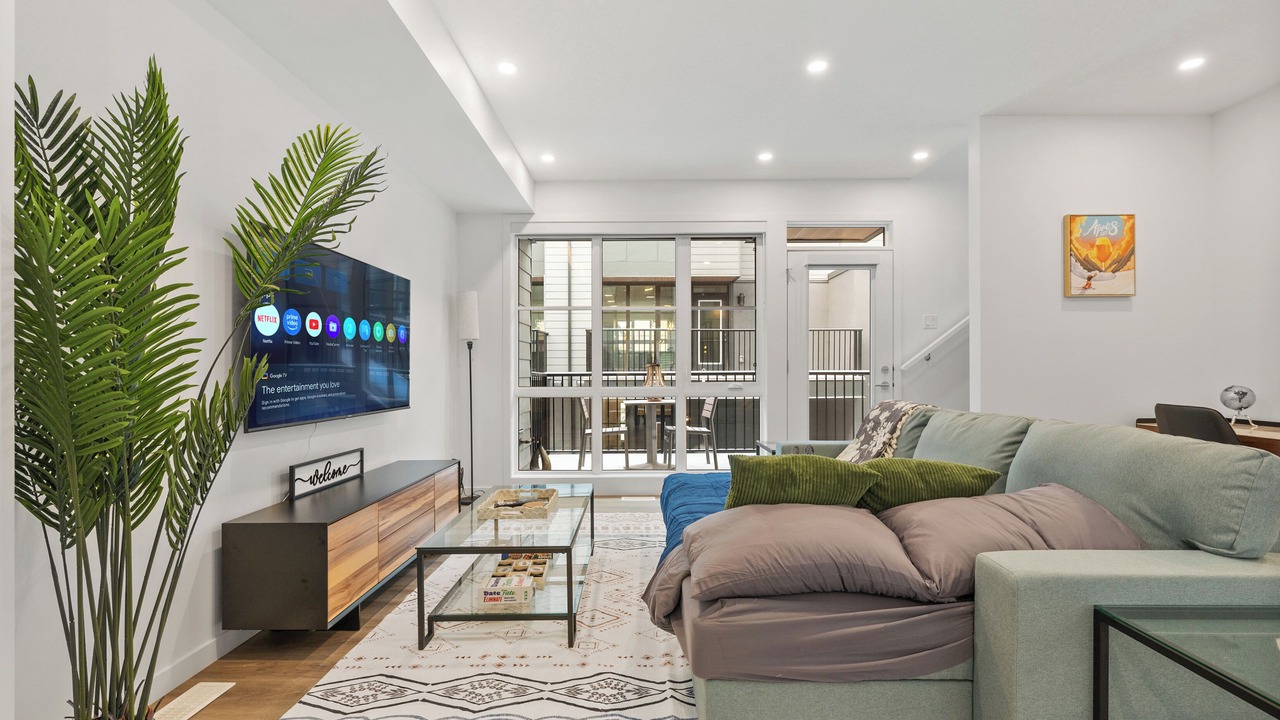 Photo of Livingroom in Southwest Calgary