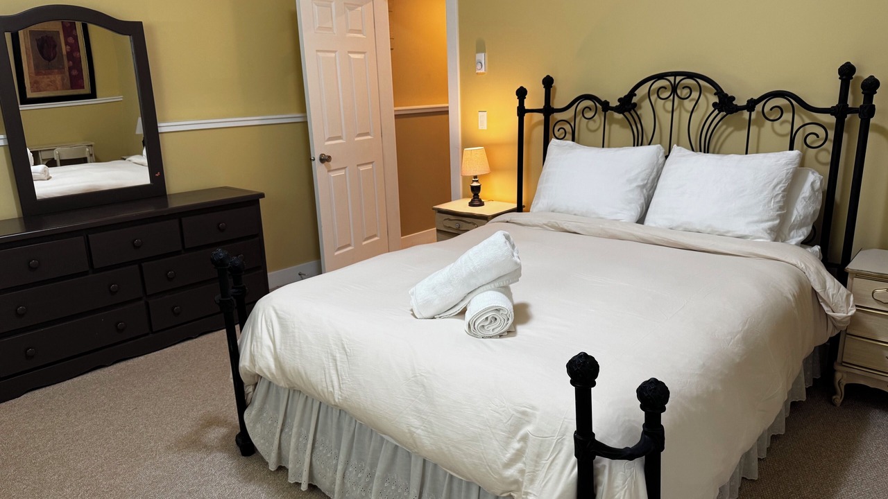 Photo of Bedroom in Anglemont