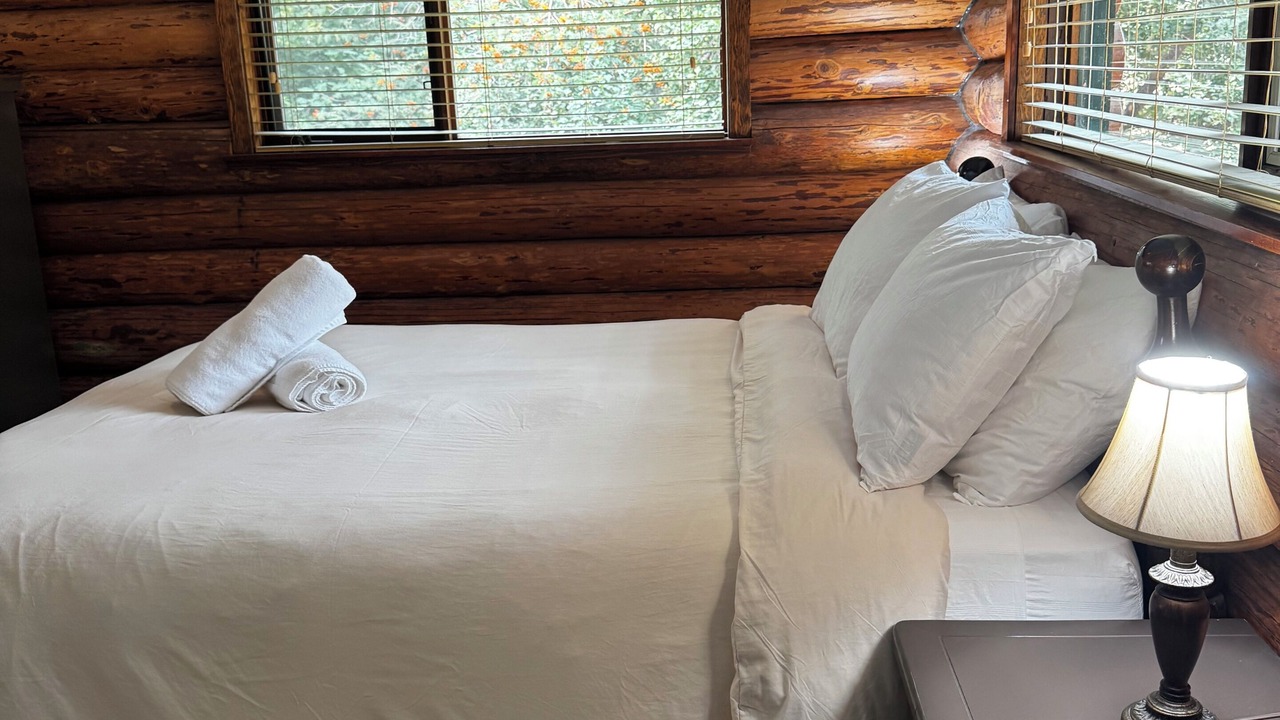 Photo of Bedroom in Anglemont