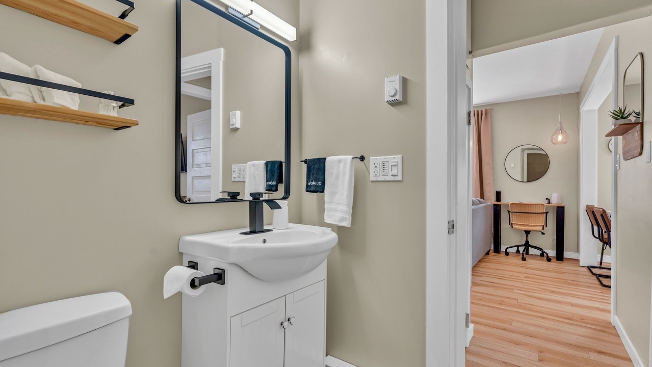 Photo of Bathroom in Okanagan-Similkameen