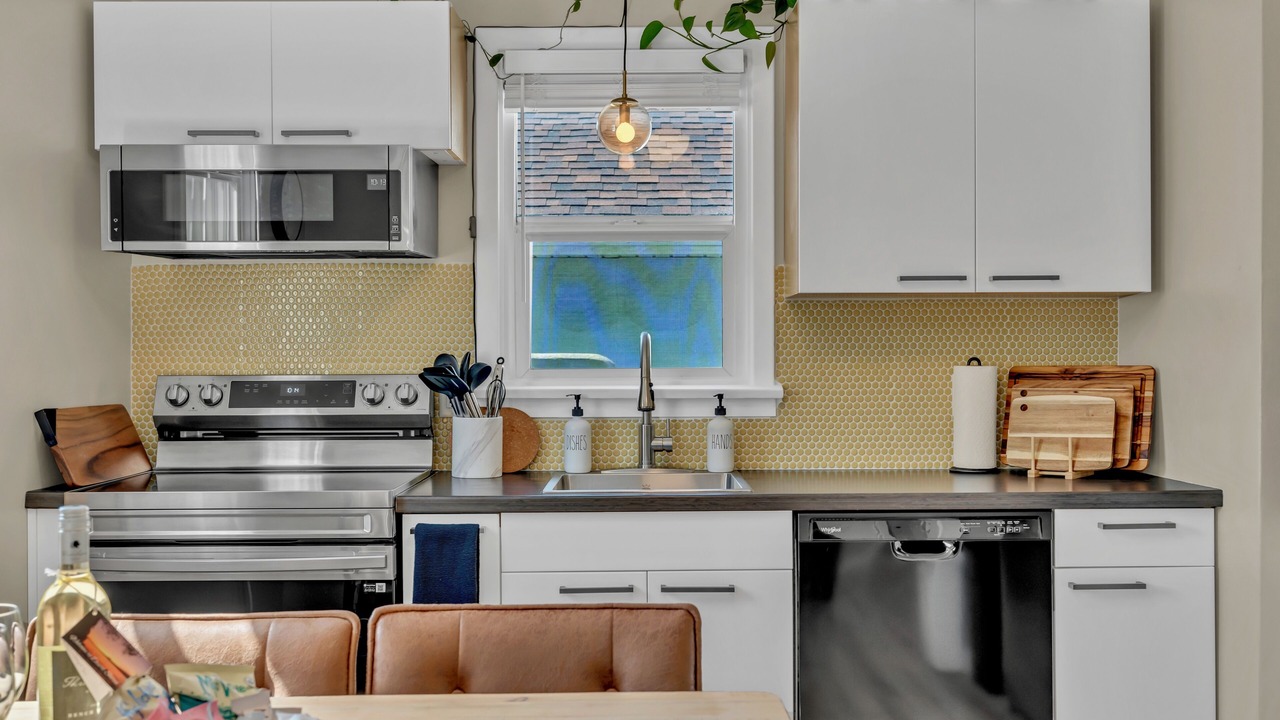 Photo of Kitchen in Okanagan-Similkameen