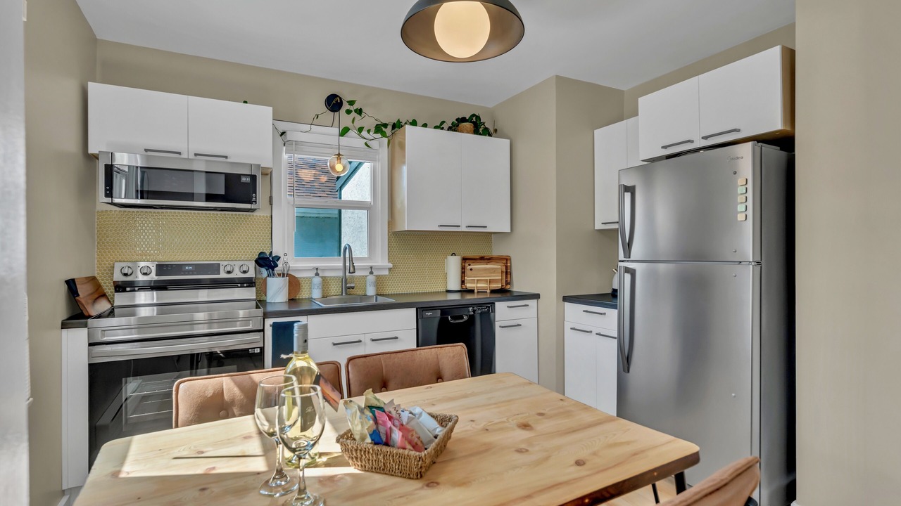 Photo of Kitchen in Okanagan-Similkameen