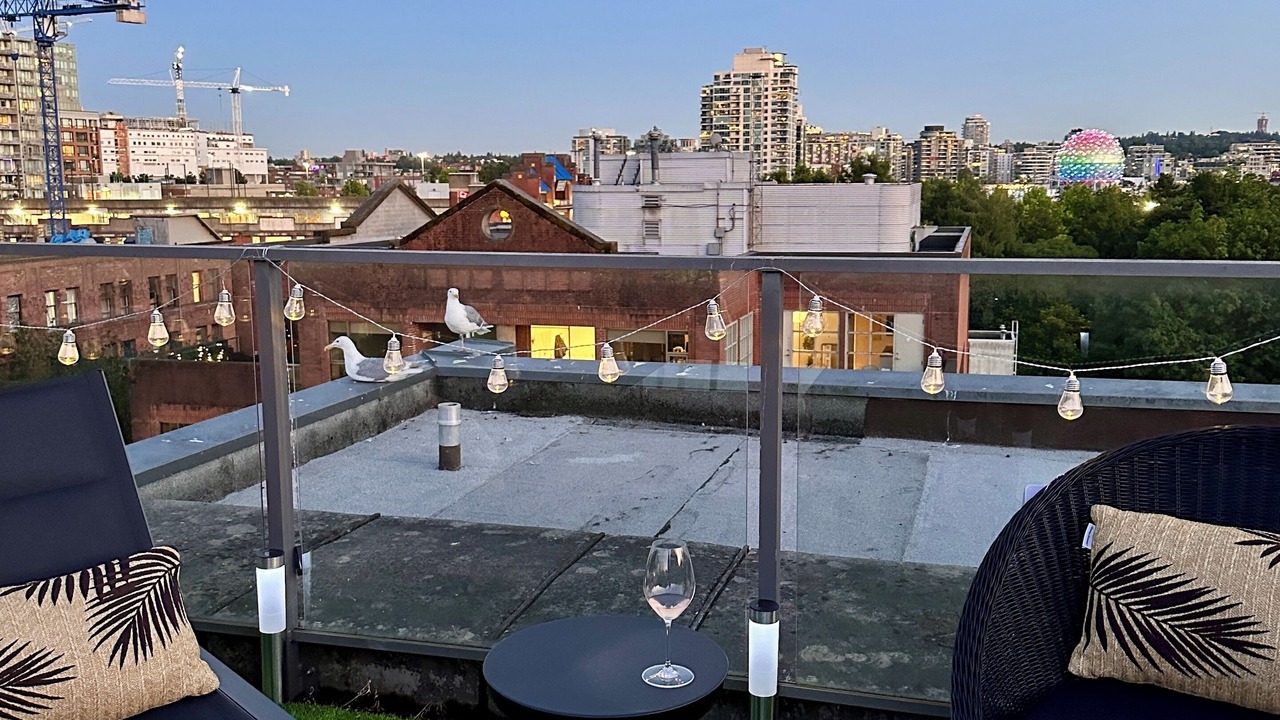 Photo of Patio Balcony in Chinatown