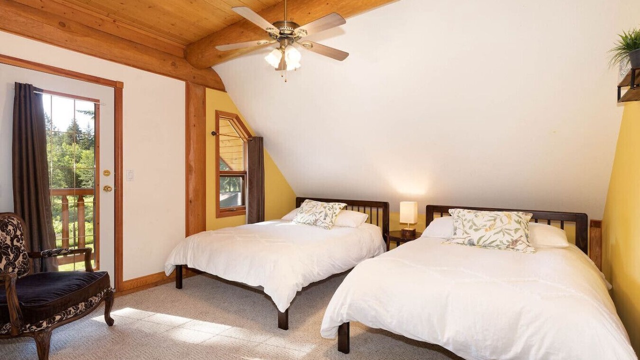 Photo of Bedroom in Scotch Creek