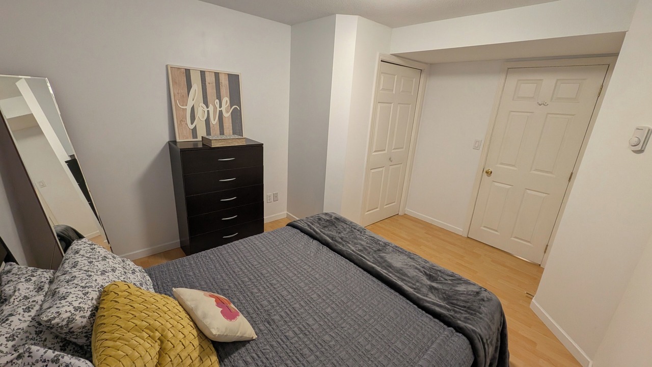 Photo of Bedroom in Langley