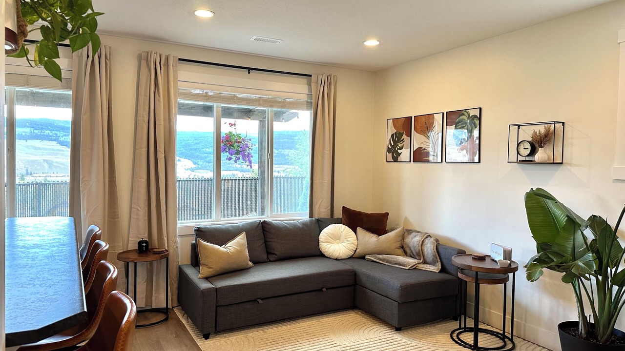 Photo of Livingroom in Winfield